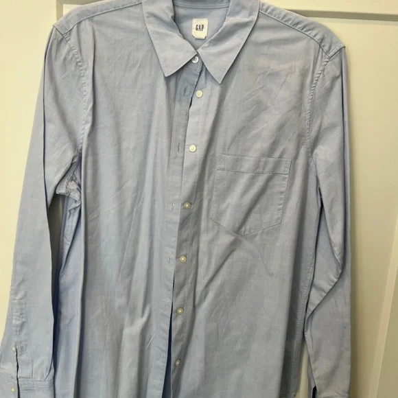 Button down - Picture 2 of 4